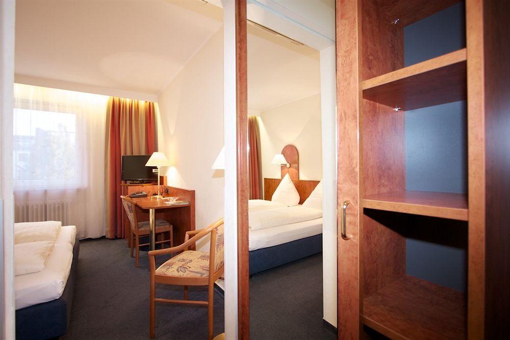 Falk Hotel Frankfurt nad Menem Zewnętrze zdjęcie
