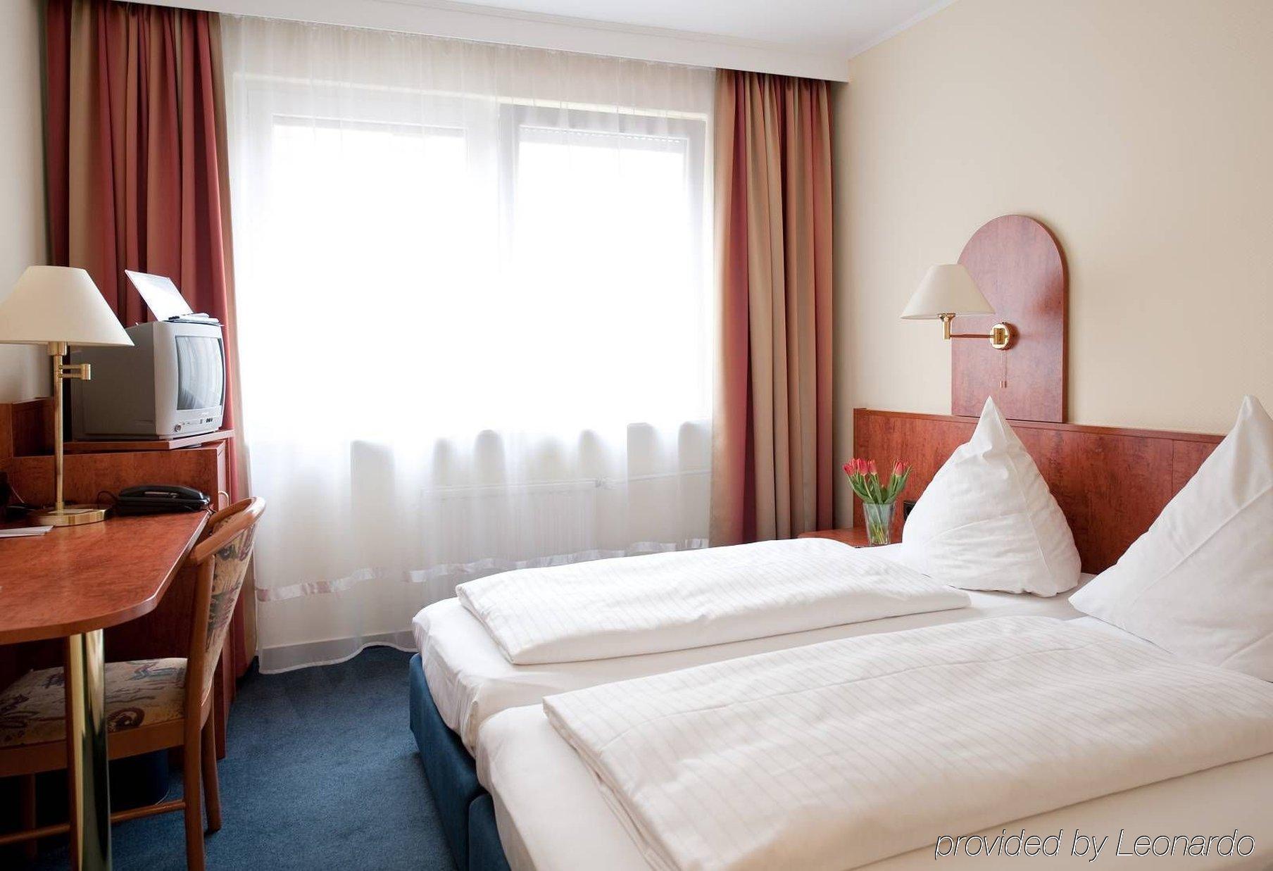 Falk Hotel Frankfurt nad Menem Pokój zdjęcie