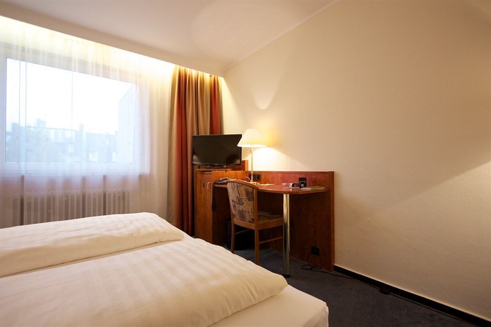 Falk Hotel Frankfurt nad Menem Zewnętrze zdjęcie