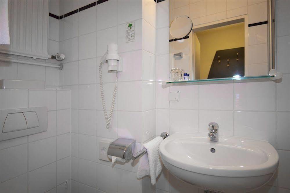 Falk Hotel Frankfurt nad Menem Zewnętrze zdjęcie