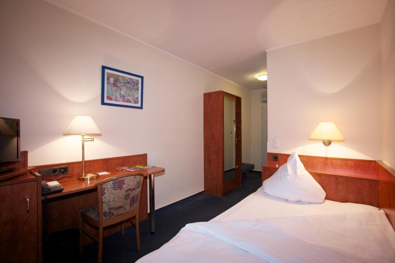 Falk Hotel Frankfurt nad Menem Zewnętrze zdjęcie