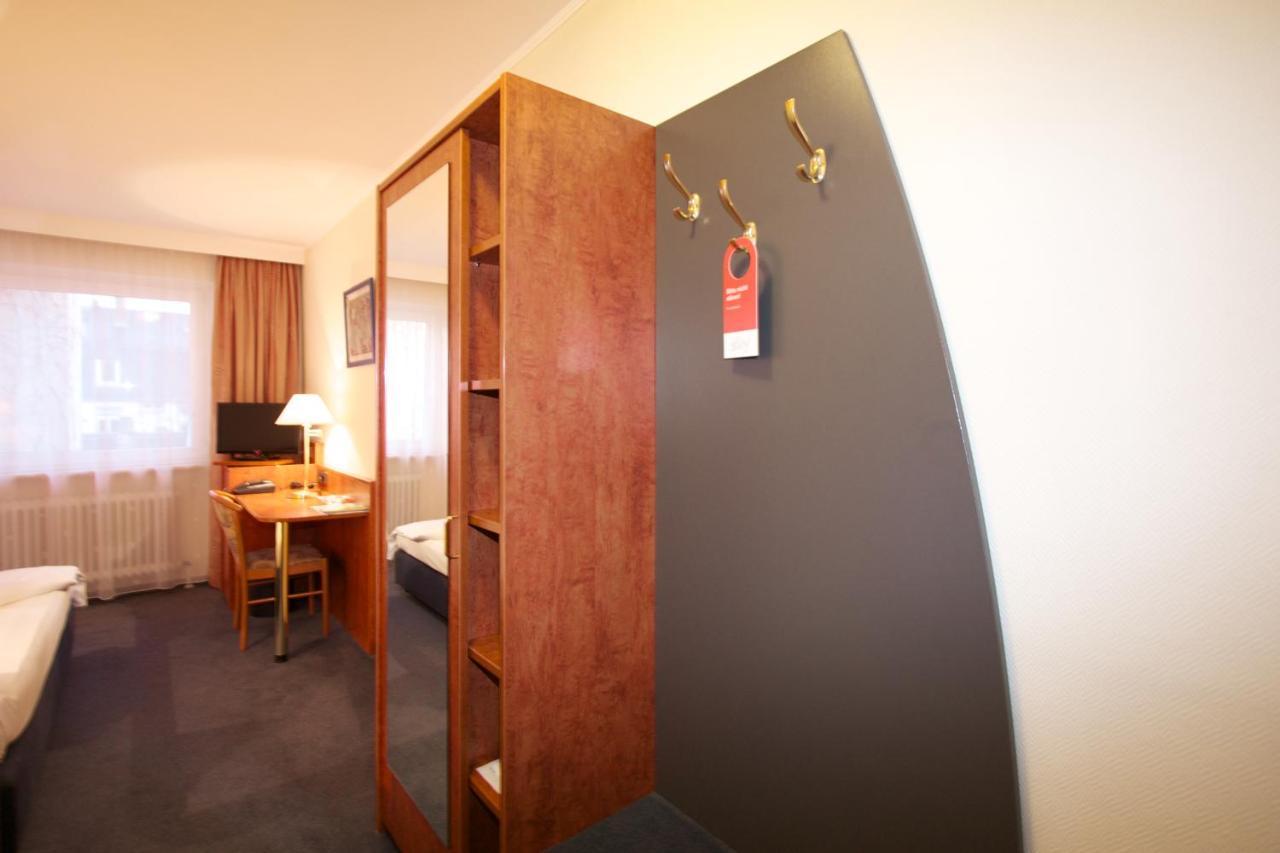 Falk Hotel Frankfurt nad Menem Zewnętrze zdjęcie