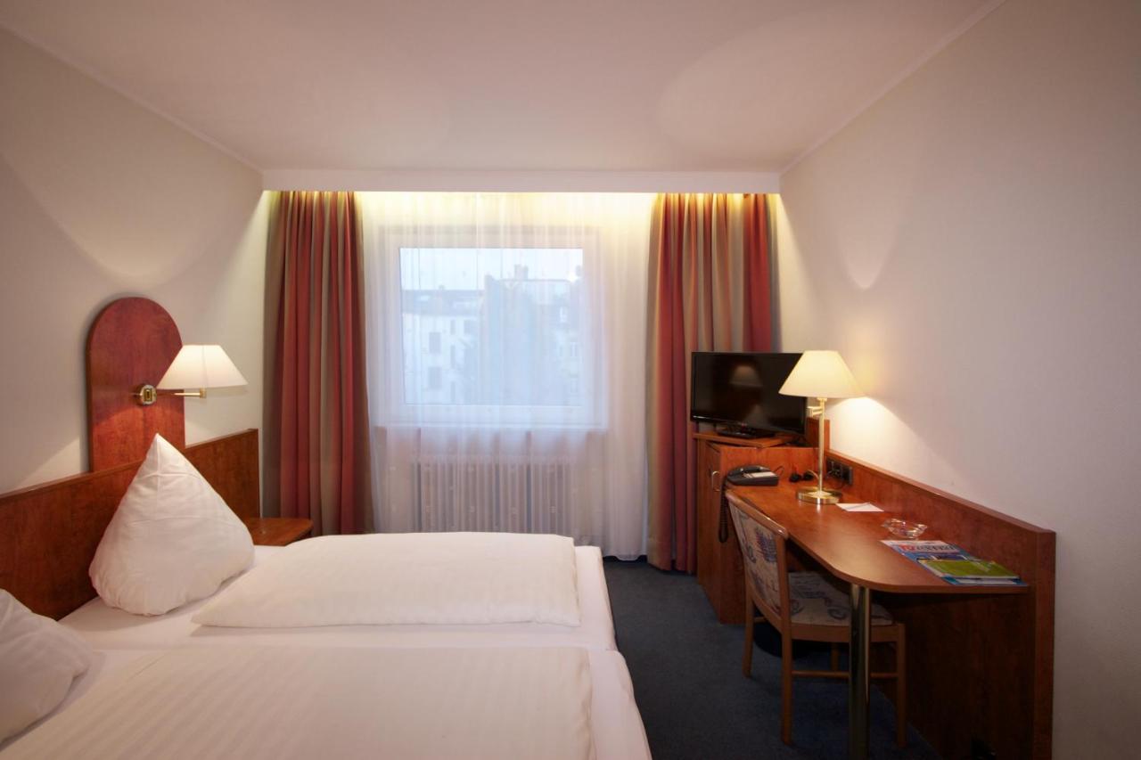 Falk Hotel Frankfurt nad Menem Zewnętrze zdjęcie